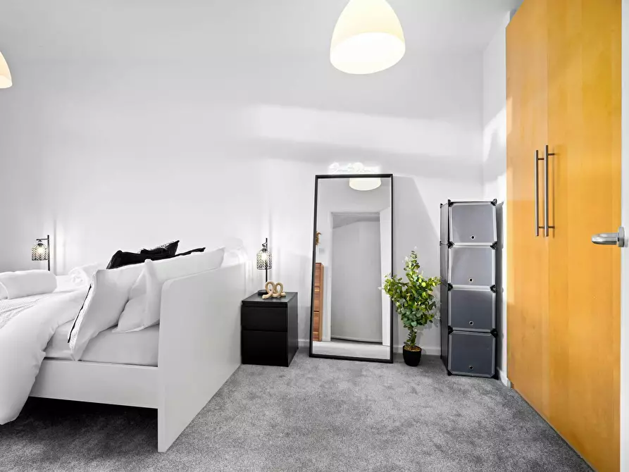 Immagine 4 di Appartamento in affitto  in Old Snow Hill a 