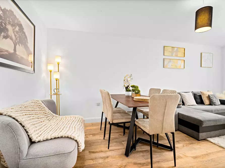 Immagine 10 di Appartamento in affitto  in Saint John's Walk a 