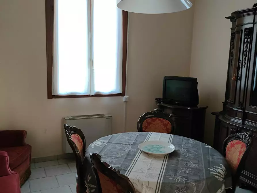 Immagine 9 di Appartamento in affitto  in Viale Divisione Acqui a Mantova