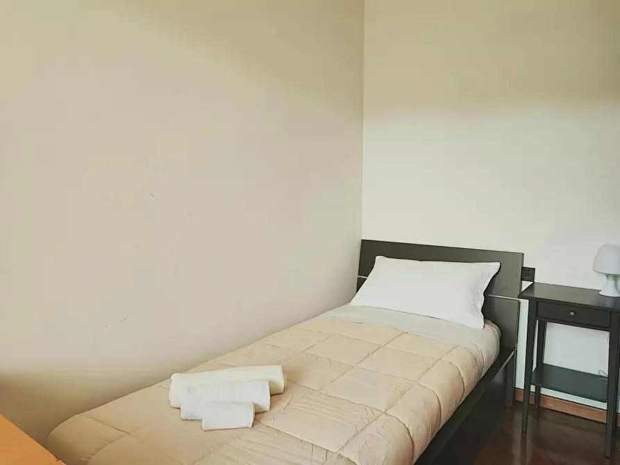 Immagine 5 di Appartamento in affitto  in Via Carlo Montanari a Monza