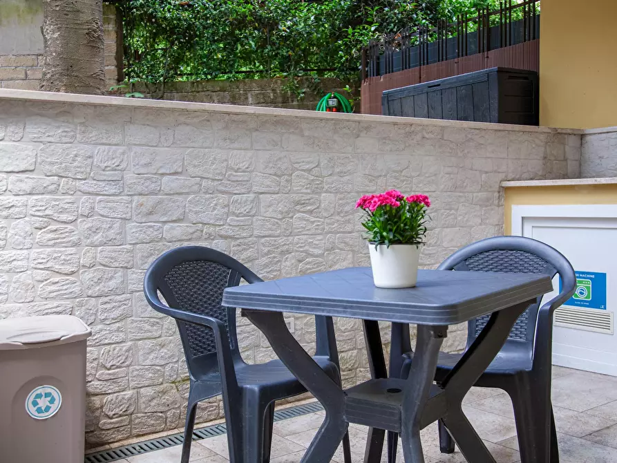 Immagine 9 di Appartamento in affitto  in Via Col della Porretta a Roma