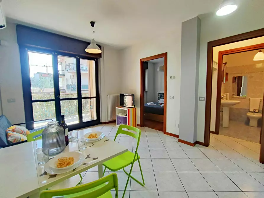 Immagine 8 di Appartamento in affitto  in Via Luigi Manzotti a Milano