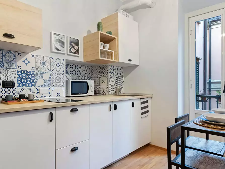 Immagine 1 di Appartamento in affitto  in Via Novi a Milano