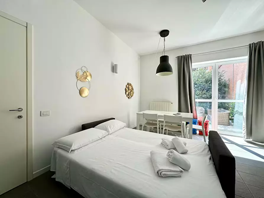 Immagine 5 di Appartamento in affitto  in Via Savona a Milano