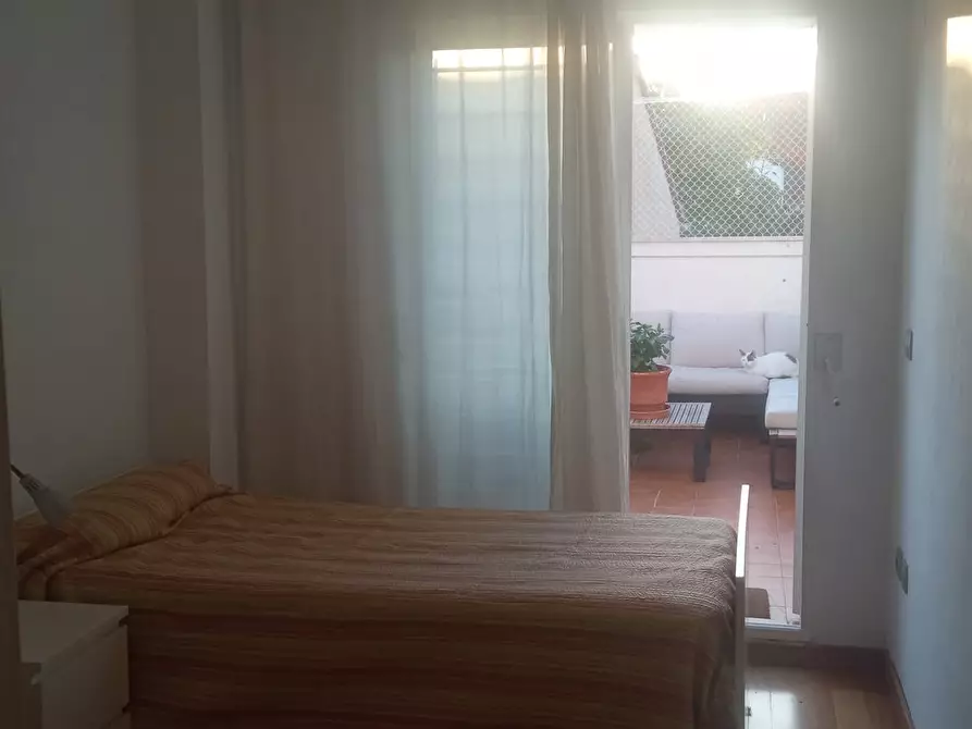 Immagine 2 di Camera in affitto  in Carrer dels Soguers a Valencia