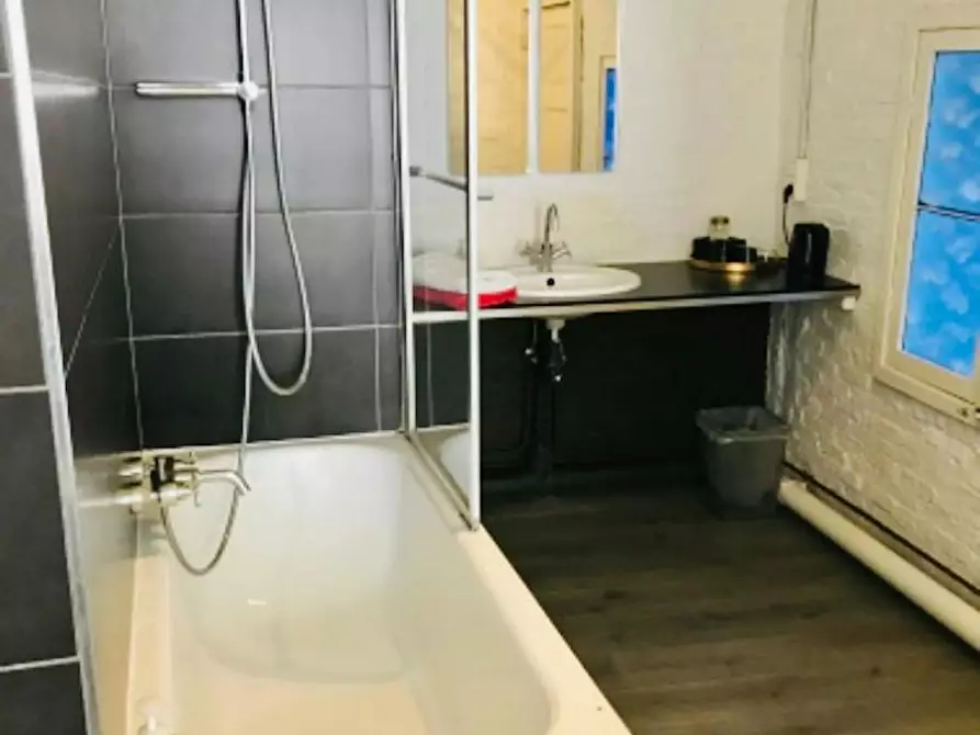 Immagine 5 di Camera in affitto  in Rue des Éperonniers a Bruxelles