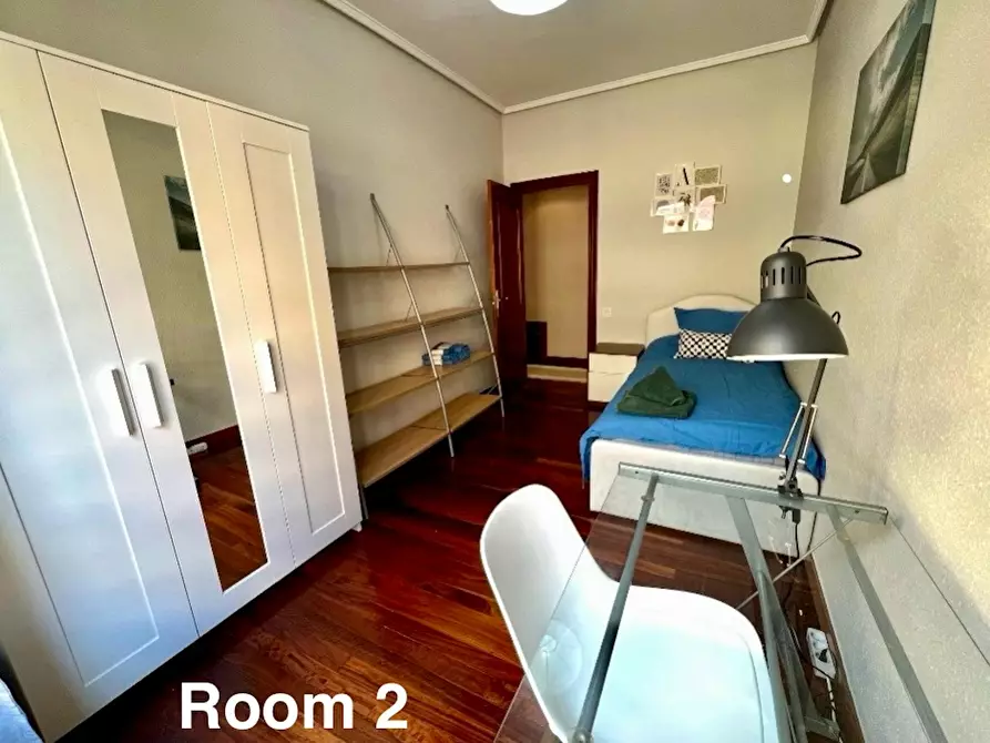 Immagine 7 di Camera in affitto  in Lekuona Margolariaren Etorbidea a Bilbao