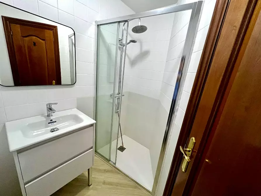 Immagine 6 di Camera in affitto  in Lekuona Margolariaren Etorbidea a Bilbao