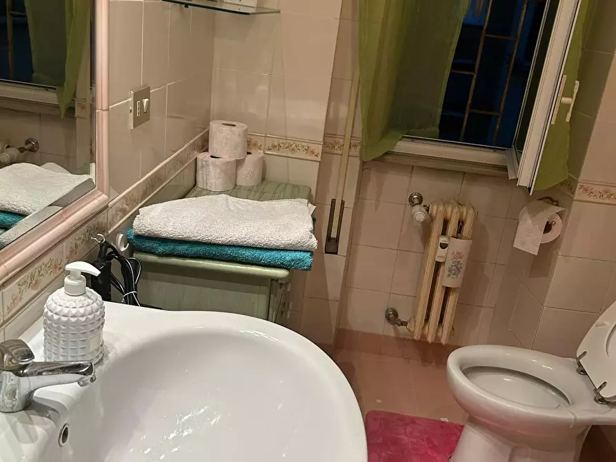 Immagine 10 di Camera in affitto  in Via di Casal Bertone a Roma