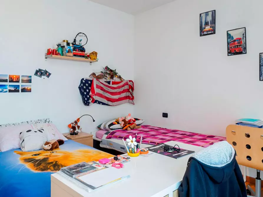 Immagine 1 di Camera condivisa in affitto  in Viale dell'Innovazione a Milano