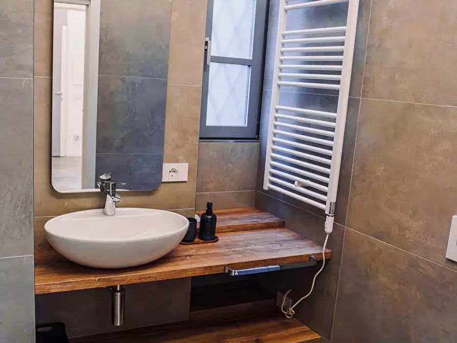 Immagine 7 di Appartamento in affitto  in Via Borgo Vico a Como