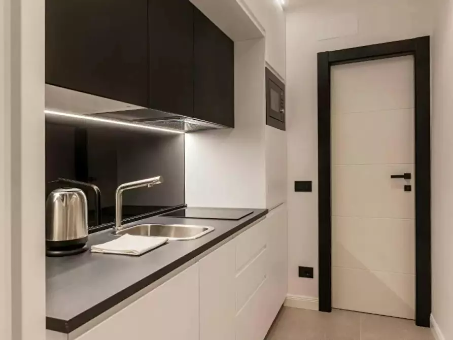 Immagine 7 di Appartamento in affitto  in Via Saverio Mercadante a Roma