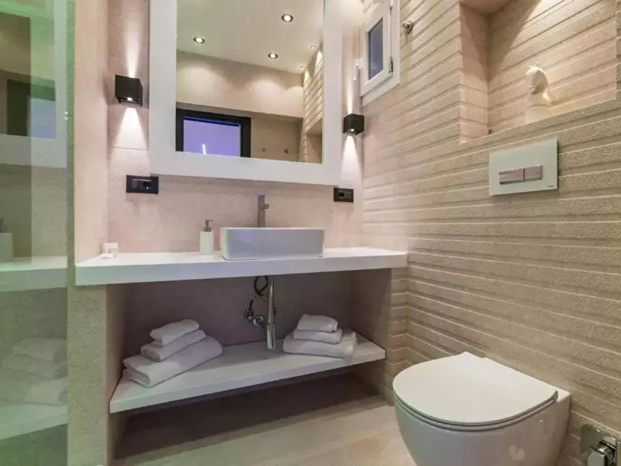 Immagine 10 di Appartamento in affitto  in Via Saverio Mercadante a Roma