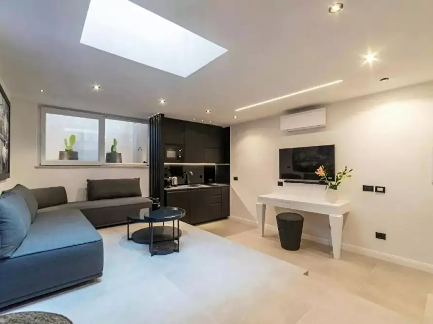 Immagine 1 di Appartamento in affitto  in Via Saverio Mercadante a Roma