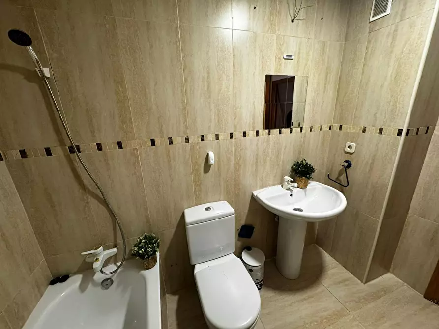 Immagine 7 di Camera in affitto  in Calle del Golfo de Salónica a Madrid