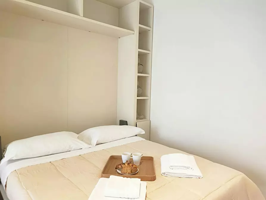 Immagine 10 di Appartamento in affitto  in Via Monte San Genesio a Milano