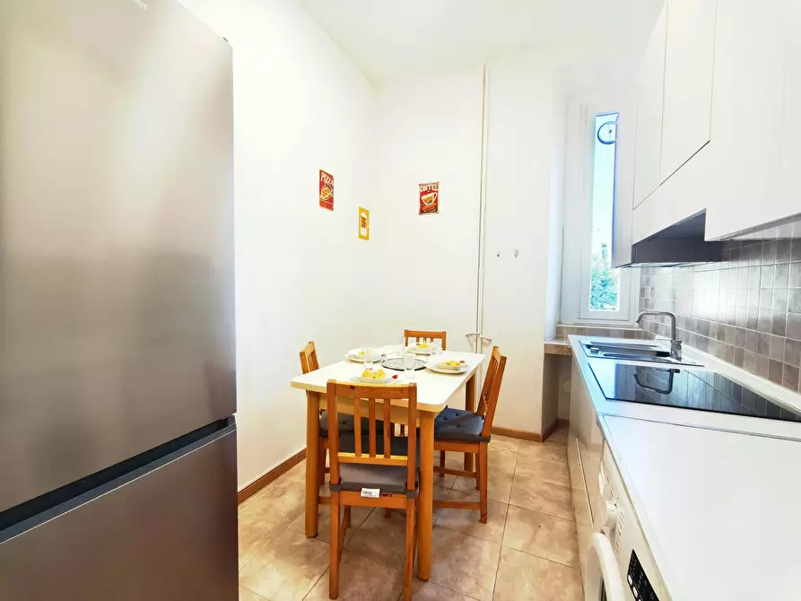 Immagine 7 di Camera in affitto  in Via Camillo e Otto Cima a Milano