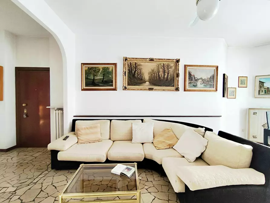 Immagine 1 di Appartamento in affitto  in Via Passo Rolle a Milano