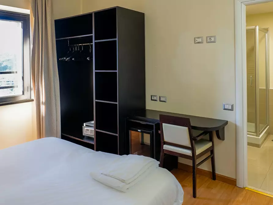 Immagine 2 di Camera in affitto  in Via Cassia a Roma