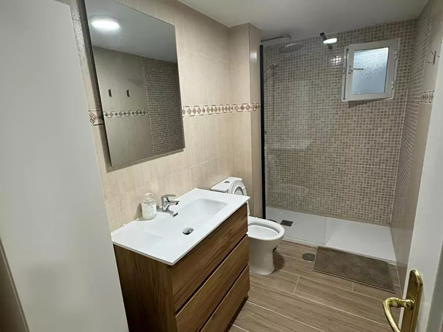 Immagine 5 di Camera in affitto  in Calle Magallanes a Mostoles