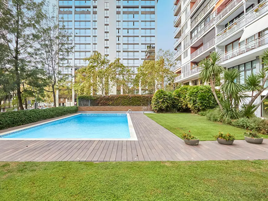 Immagine 4 di Appartamento in affitto  in Carrer dels Doctors Trias i Pujol a Barcelona