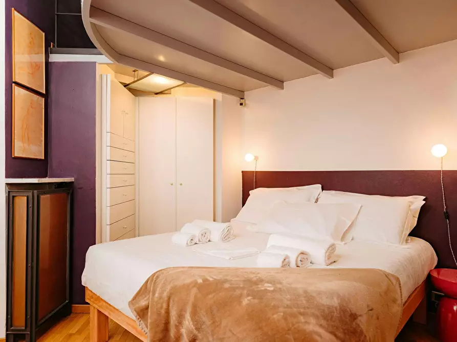 Immagine 2 di Camera in affitto  in Via Carlo Alberto a Torino