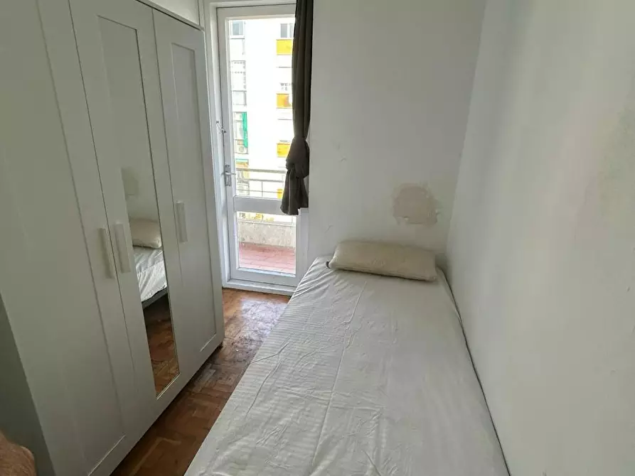 Immagine 3 di Camera in affitto  in Carrer de Benet Mateu a Barcelona