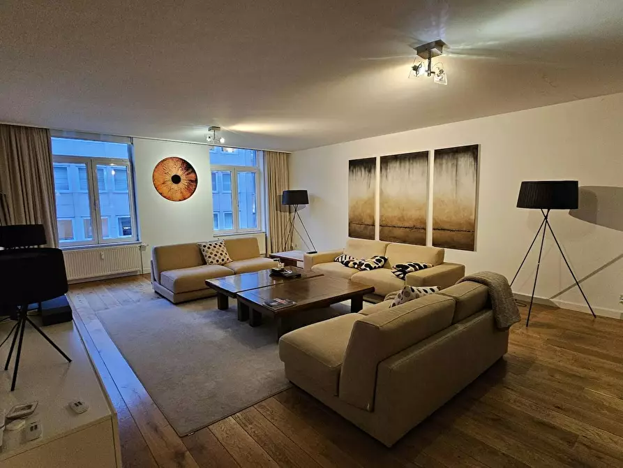 Immagine 1 di Appartamento in affitto  in Rue de Livourne a Saint-Gilles