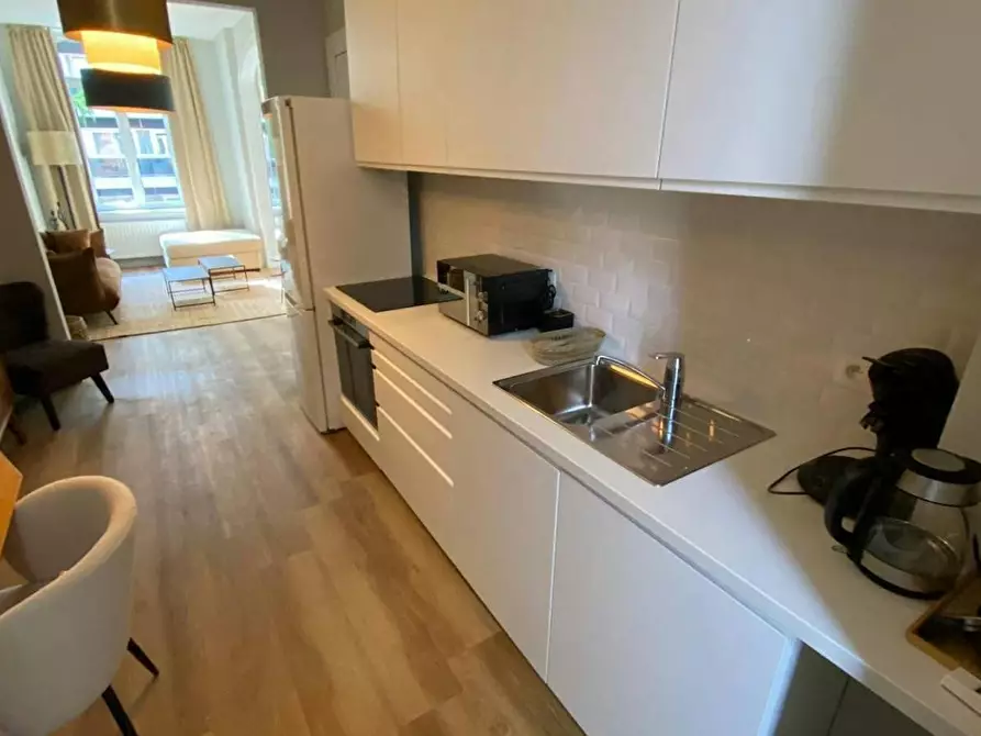 Immagine 2 di Appartamento in affitto  in Avenue de la Brabançonne a Bruxelles