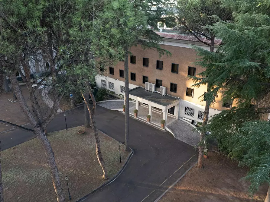 Immagine 7 di Camera in affitto  in Via Cassia a Roma