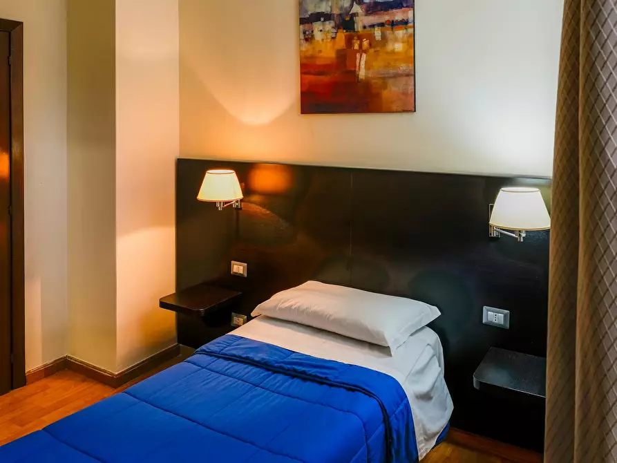 Immagine 2 di Camera in affitto  in Via Cassia a Roma