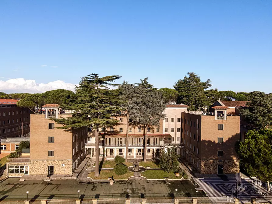 Immagine 6 di Camera in affitto  in Via Cassia a Roma