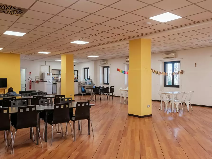 Immagine 9 di Camera in affitto  in Via Cassia a Roma