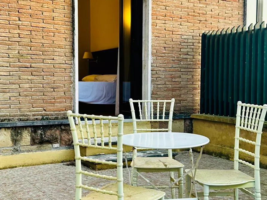 Immagine 5 di Camera in affitto  in Via Cassia a Roma