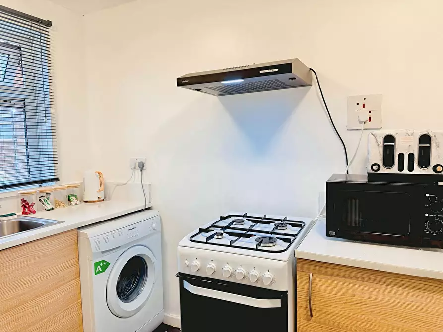 Immagine 9 di Appartamento in affitto  in Whetley Close a Queensbury