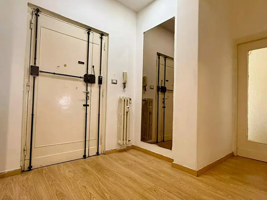 Immagine 4 di Appartamento in affitto  in Via Gian Luca Squarcialupo a Roma