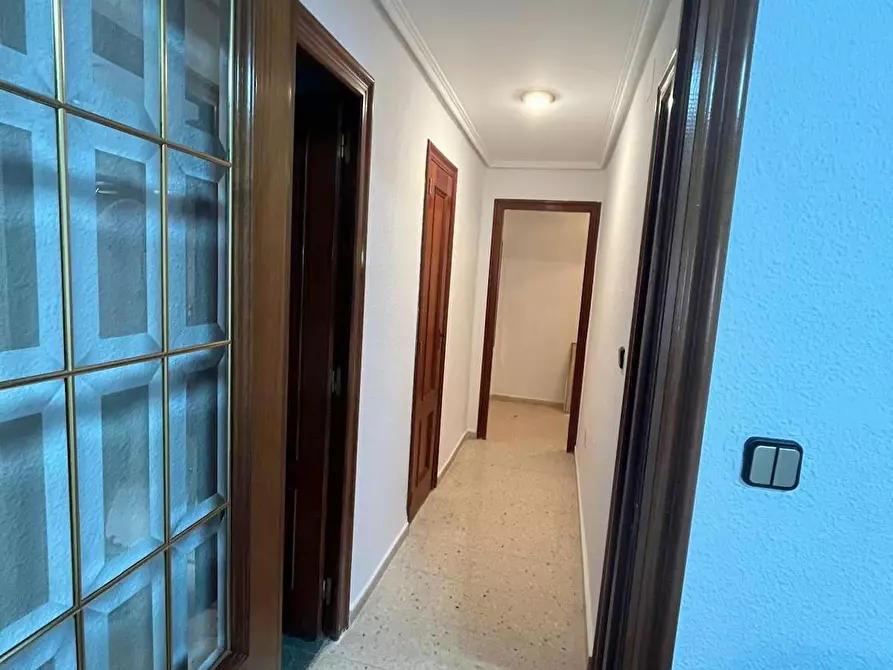 Immagine 10 di Camera in affitto  in Avinguda de Valladolid a Valencia