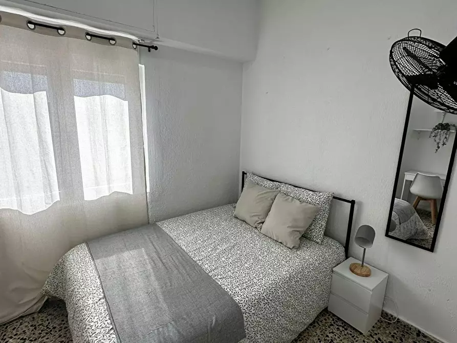 Immagine 3 di Camera in affitto  in Calle de Miguel Jiménez Reyes a Alicante/Alacant
