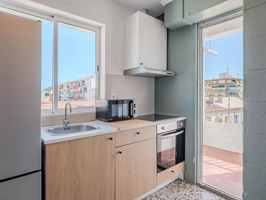 Immagine 6 di Camera in affitto  in Calle de Miguel Jiménez Reyes a Alicante/Alacant