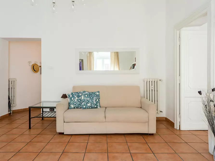 Immagine 4 di Appartamento in affitto  in Piazza di San Cosimato a Roma