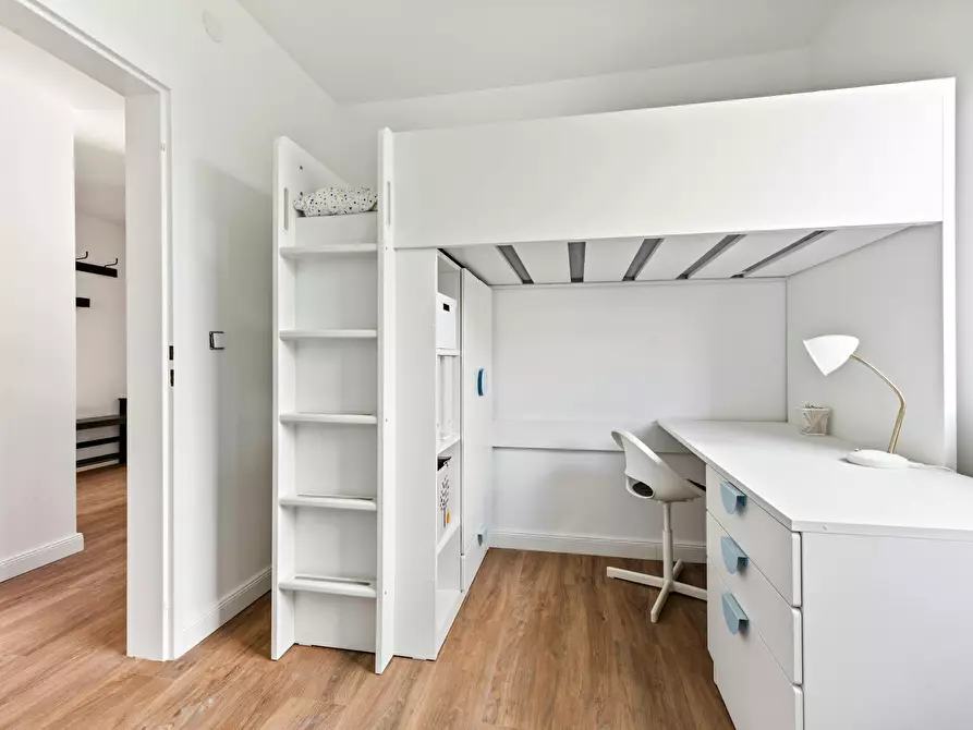 Immagine 6 di Appartamento in affitto  in Graubündener Straße a Bremen