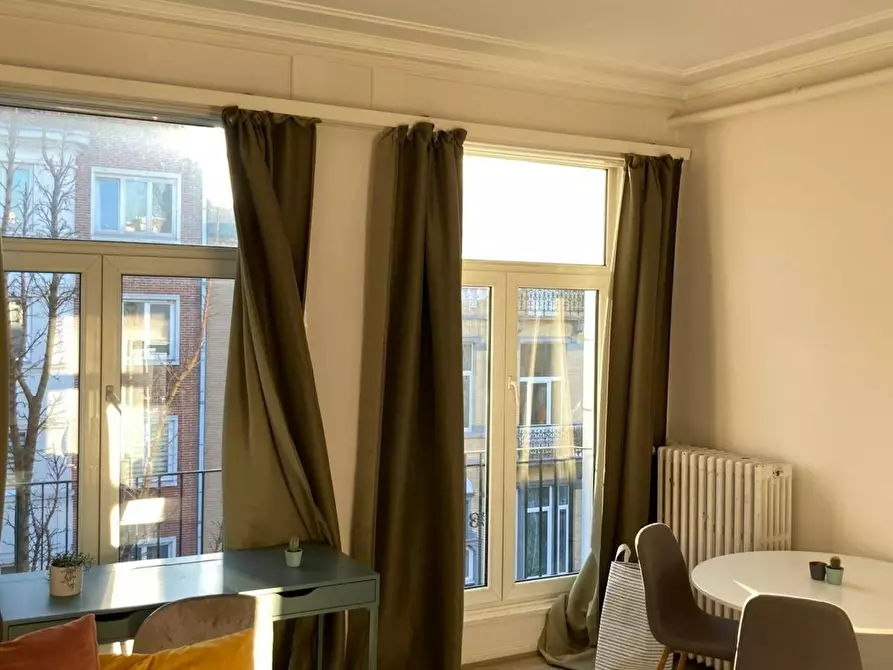Immagine 4 di Camera in affitto  in Avenue de la Couronne a Ixelles