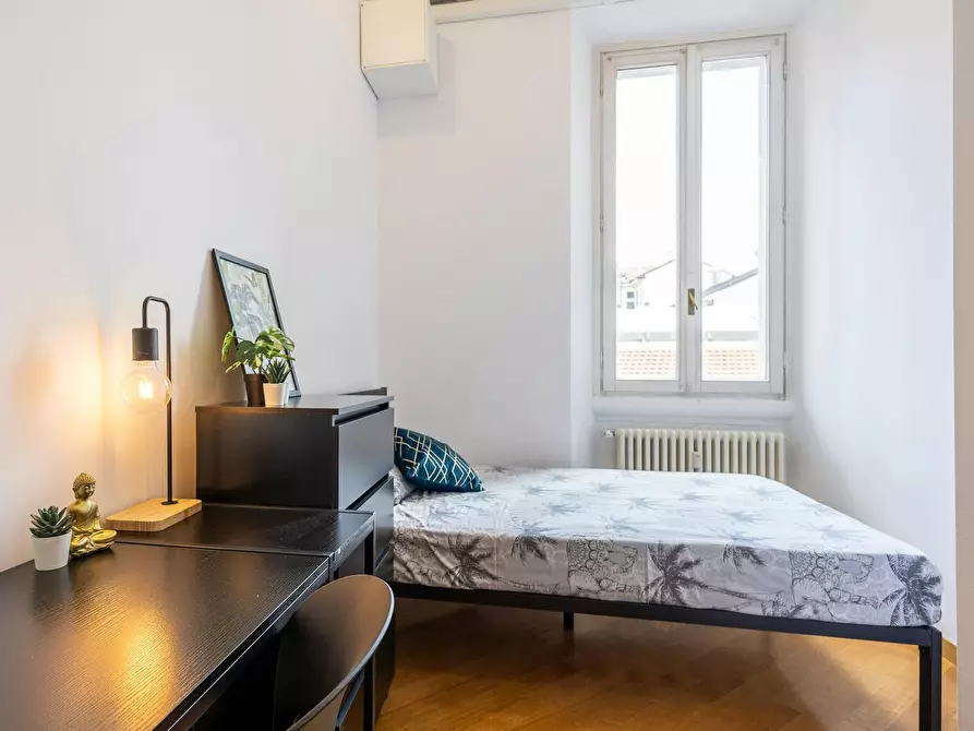 Immagine 1 di Camera in affitto  in Piazza Argentina a Milano