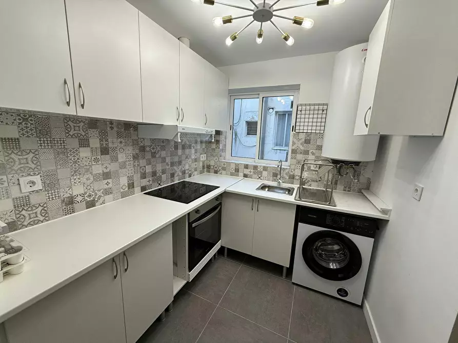 Immagine 8 di Camera in affitto  in Carrer Trafalgar a Barrio De Porta