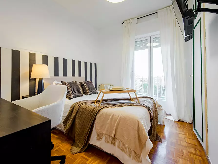 Immagine 1 di Camera in affitto  in Calle de Mauricio Legendre a Madrid