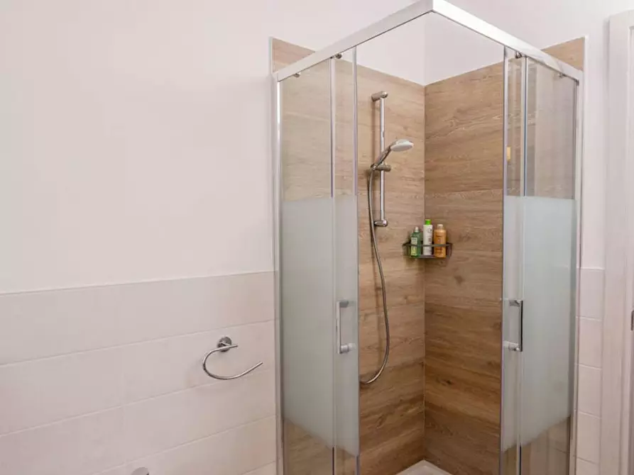 Immagine 10 di Appartamento in affitto  in Via Antonio Gramsci a Borgo Ticino