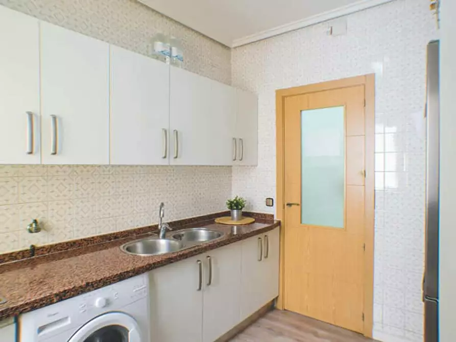 Immagine 5 di Camera in affitto  in Calle del Doctor Esquerdo a Madrid