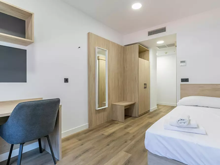 Immagine 8 di Camera in affitto  in Calle de Manuel Tovar a Madrid