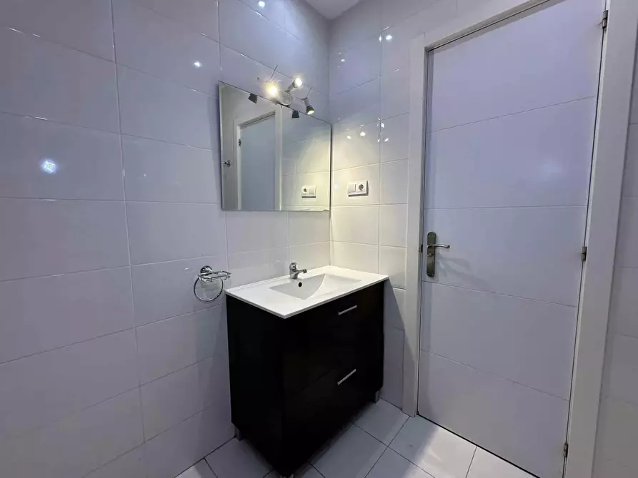 Immagine 9 di Camera in affitto  in Paseo de Santa María de la Cabeza a Madrid