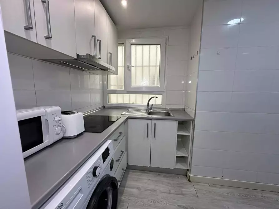 Immagine 5 di Camera in affitto  in Paseo de Santa María de la Cabeza a Madrid